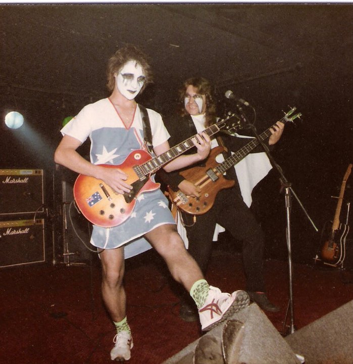 Glenn Davis, Paul Swain